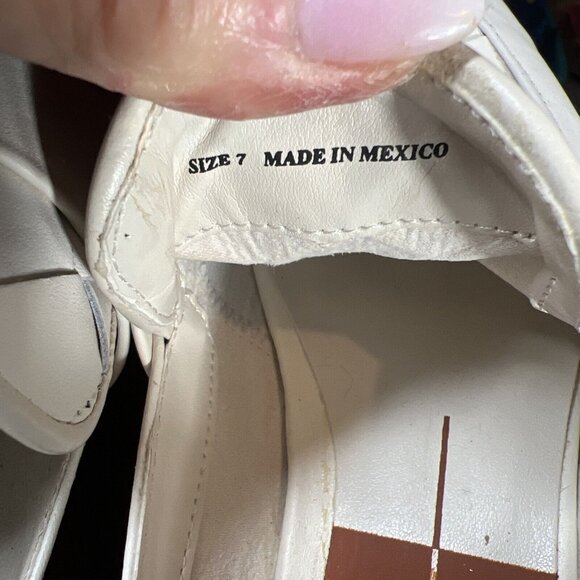 Dolce Vita Aubree NWOB Flat Lug Sole Loafer Size 7 Cream Summer - Picture 11 of 11